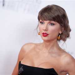 Taylor Swift’s ‘I Knew It, I Knew You’ Bags 2026’s Biggest Sales Week En Route to U.K. No. 1