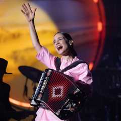 Julieta Venegas Celebrates Her ‘Norteña’ Roots at Mexico’s Auditorio Nacional: ‘What a..