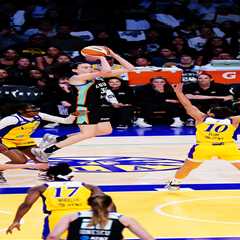 Liberty lose to Sparks at buzzer after squandering 17-point third-quarter lead