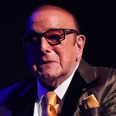 Clive Davis Dead at 94: Music Executives Remember the Influential Label Mogul