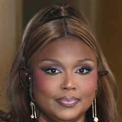 Lizzo's New Album 'Bitch' Flops After She Blames Industry, Lawsuit