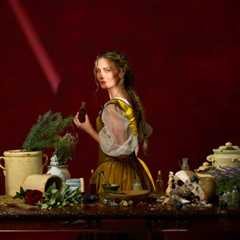 Jennifer Nettles on New Musical ‘Giulia: The Poison Queen of Palermo’ Being ‘The Most Rewarding..