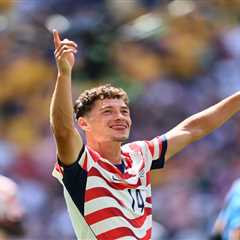 ‘Country Roads’ gave USMNT epic ‘shared moment’ at World Cup — go behind the scenes of song..