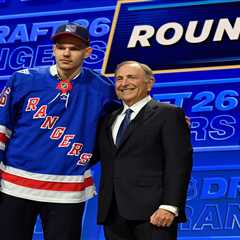 Rangers select defenseman Alberts Smits with No. 5 pick in 2026 NHL Draft