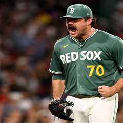 Yankees’ bats silenced in loss to Red Sox as Payton Tolle flirts with perfect game