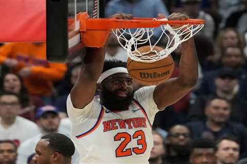 Mitchell Robinson avoiding media as mystery grows around broken pinky ahead of NBA Finals