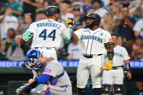 Just about everything goes wrong in Mets’ ugly loss to Mariners