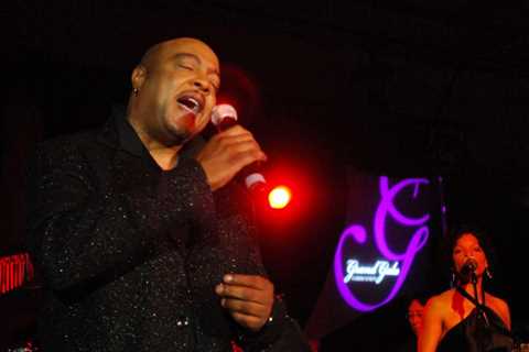 Peabo Bryson, Velvety Voice Behind Disney Duets & More, Dies at 75