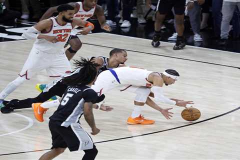 Vintage Josh Hart shows up for Knicks in NBA Finals Game 1 win