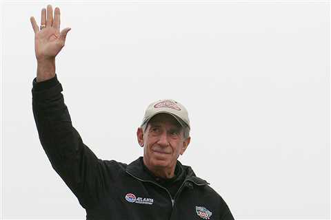 Ned Jarrett, NASCAR Hall of Famer and two-time champion, dead at 93