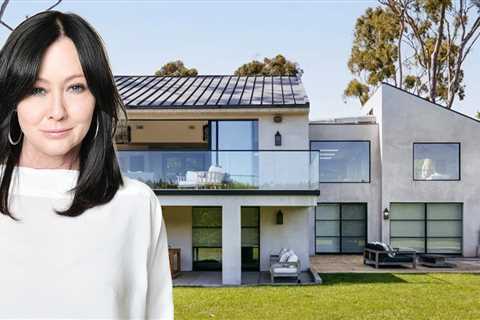Shannen Doherty's Malibu Home Sells For $7.6 Million