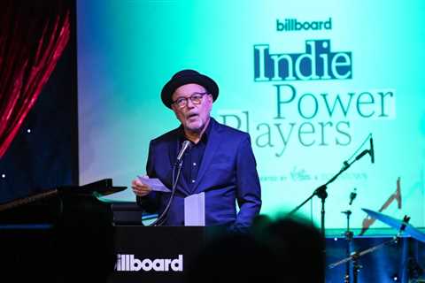 Rubén Blades Accepts Billboard’s Icon Award at 2026 Indie Power Players: ‘No One Is Successful..