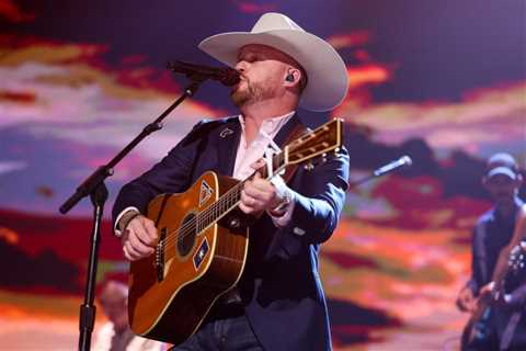 Cody Johnson & Ella Langley Cover Reba McEntire Classic During Braves Country Fest