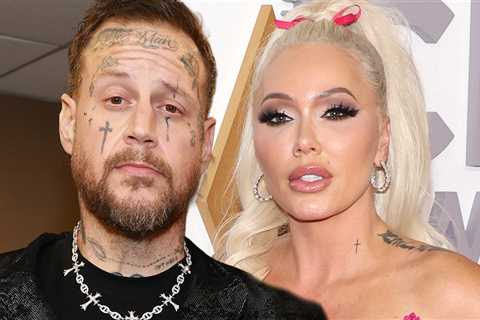 Jelly Roll Erases Bunnie XO From Instagram Bio After Divorce Filing