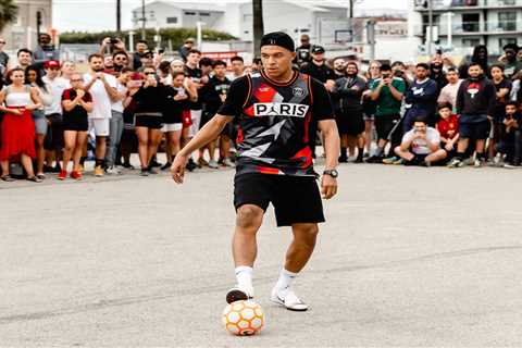 World Cup fever taking over Venice Beach with stars like Ronaldinho, Mbappe and Chicharito fueling..