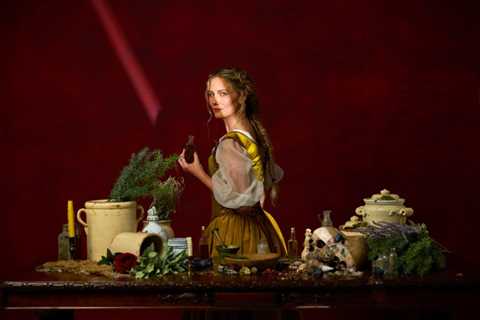 Jennifer Nettles on New Musical ‘Giulia: The Poison Queen of Palermo’ Being ‘The Most Rewarding..