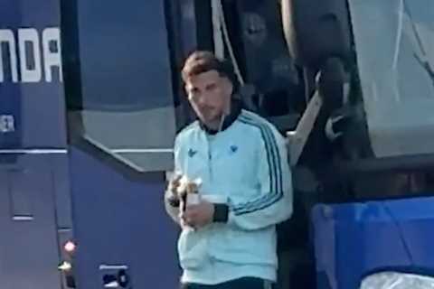 Germany soccer player hilariously enters wrong vehicle during World Cup