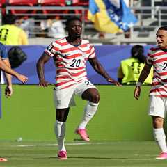 USMNT overcomes red card, advances to World Cup Round of 16 with impressive win over..