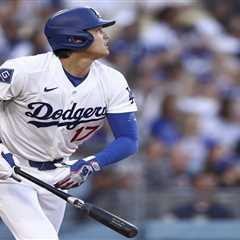 Despite knee injury, Shohei Ohtani hits leadoff home run in Dodgers’ loss