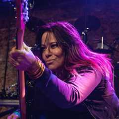 Jennifer Finch, L7 Bassist and Los Angeles Punk Figure, Dies at 59