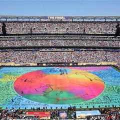 How Similar Was the World Cup Halftime Show to the Super Bowl?