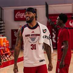Former St. John’s star impressed by new team — with one player already standing out: ‘Sky’s the..