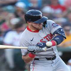 Curtis Mead leaves Red Sox debut in injury scare just days after trade