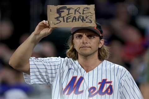Steve Cohen explains why fan with ‘Fire Stearns’ sign earned Citi Field ejection
