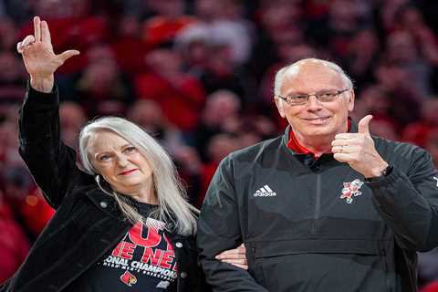 Rick Pitino ‘definitely’ plans to honor late friend and SID Kenny Klein next season