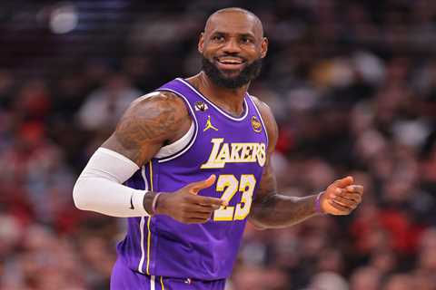Surprise frontrunner emerges in LeBron James sweepstakes