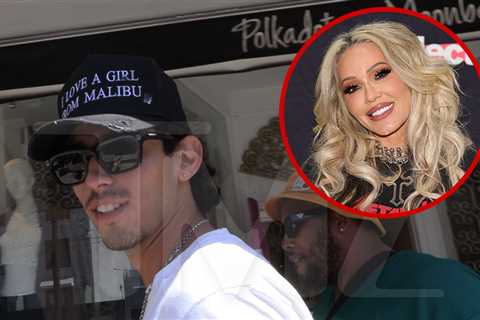 'Calabasas Confidential' Dylan Wolf Speaks Out on Bunnie XO Kissing Videos