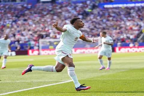Kylian Mbappe, France survive Morocco test to roll into World Cup semifinals