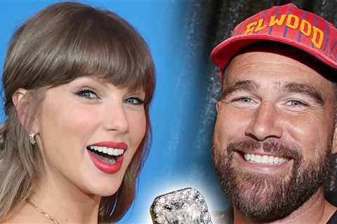 Taylor Swift Massive Diamond Wedding Ring Revealed