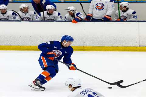 Malte Gustafsson could follow Victor Eklund’s Islanders path as he signs entry-level deal