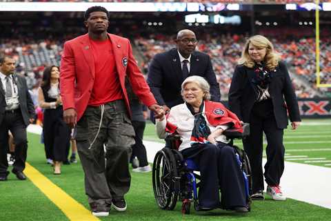 Janice McNair, Texans co-founder, dead at 89