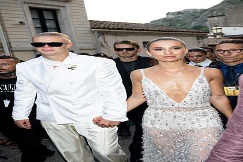 Erling Haaland and girlfriend kiss at Dolce & Gabbana fashion show after stunning World Cup run
