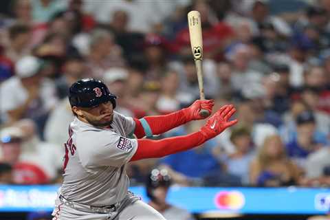 Red Sox’s Willson Contreras unlikely to waive no-trade clause: ‘Found my family here’