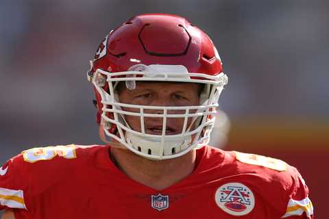Jordan Devey’s parents fear ex-NFLer may have suffered from CTE before suicide at 38