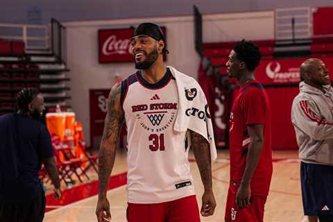 Former St. John’s star impressed by new team — with one player already standing out: ‘Sky’s the..