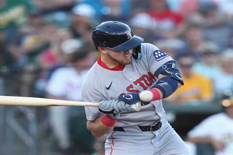 Curtis Mead leaves Red Sox debut in injury scare just days after trade