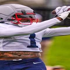 A.J. Brown dislocates thumb at Patriots training camp — but is completely unfazed