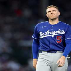 Dave Roberts reveals extent of Freddie Freeman injury after Cubs sweep Dodgers