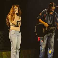Noah Kahan Brings Out Chappell Roan for Surprise ‘California’ Performance at Rose Bowl Show
