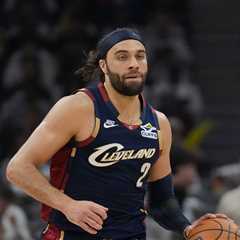 Clippers pick up sharpshooter Max Strus in three-team Peyton Watson trade