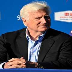 Mark Walter’s holding company vehemently ‘sets record straight’ on fraud allegations, Dodgers sale