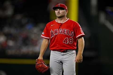 Angels trade Reid Detmers to Cubs, furthering fire sale
