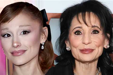 Ariana Grande's Mom Shows Support to Singer As She Faces Criticism, Cancels Projects