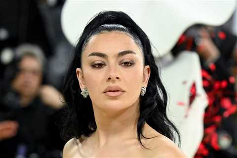 How Did Charli xcx’s First-Week ‘Music, Fashion, Film’ Performance Meet Our Expectations?