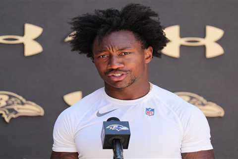 Zay Flowers leaves practice in Ravens injury scare days after signing $140 million contract