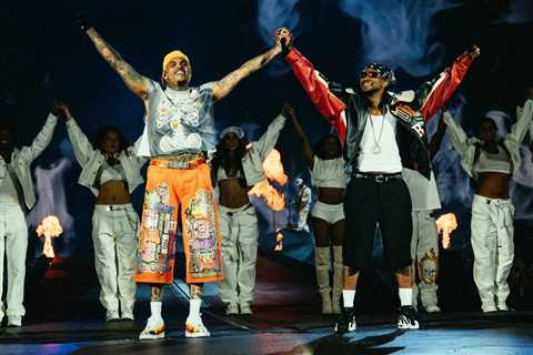 Chris Brown & Usher Extend R&B Tour With More Stadium Shows: ‘The Love Has Been Unreal’